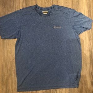 Men’s Columbia shirt